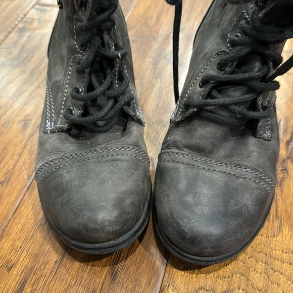 Steve Madden combat boot - Picture 11 of 13